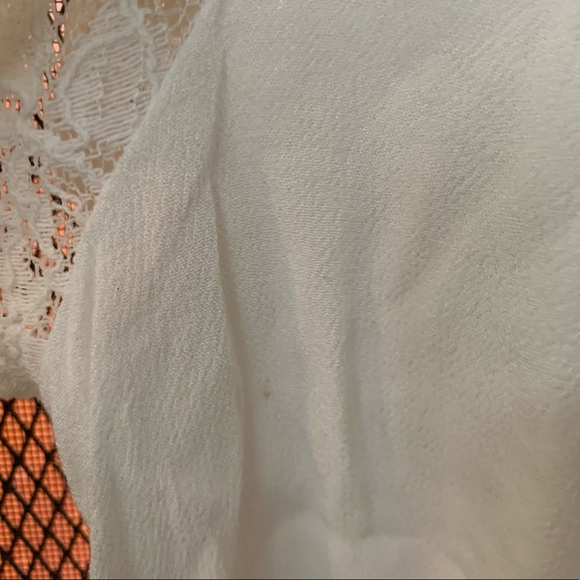 Forever21 Lacey White Top - Picture 6 of 6